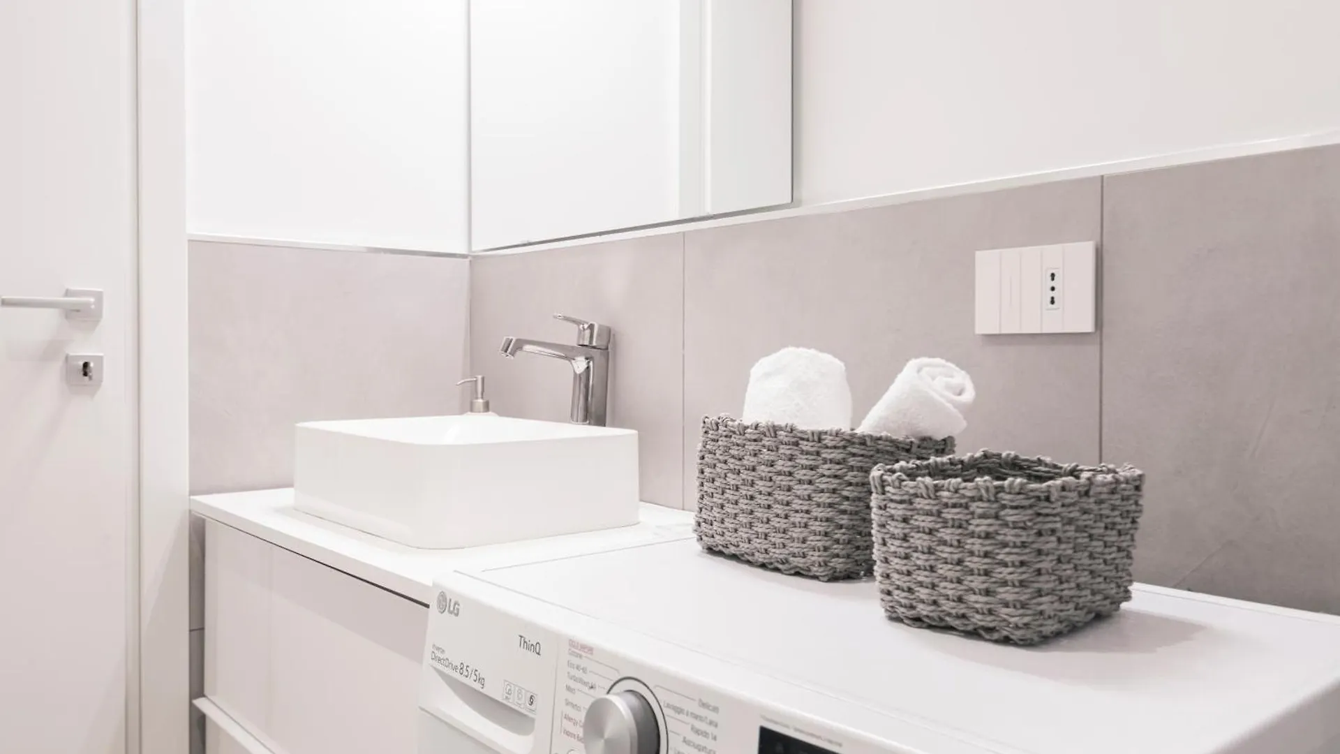 New Apartment In Cinque Giornate By Easylife Milánó Olaszország