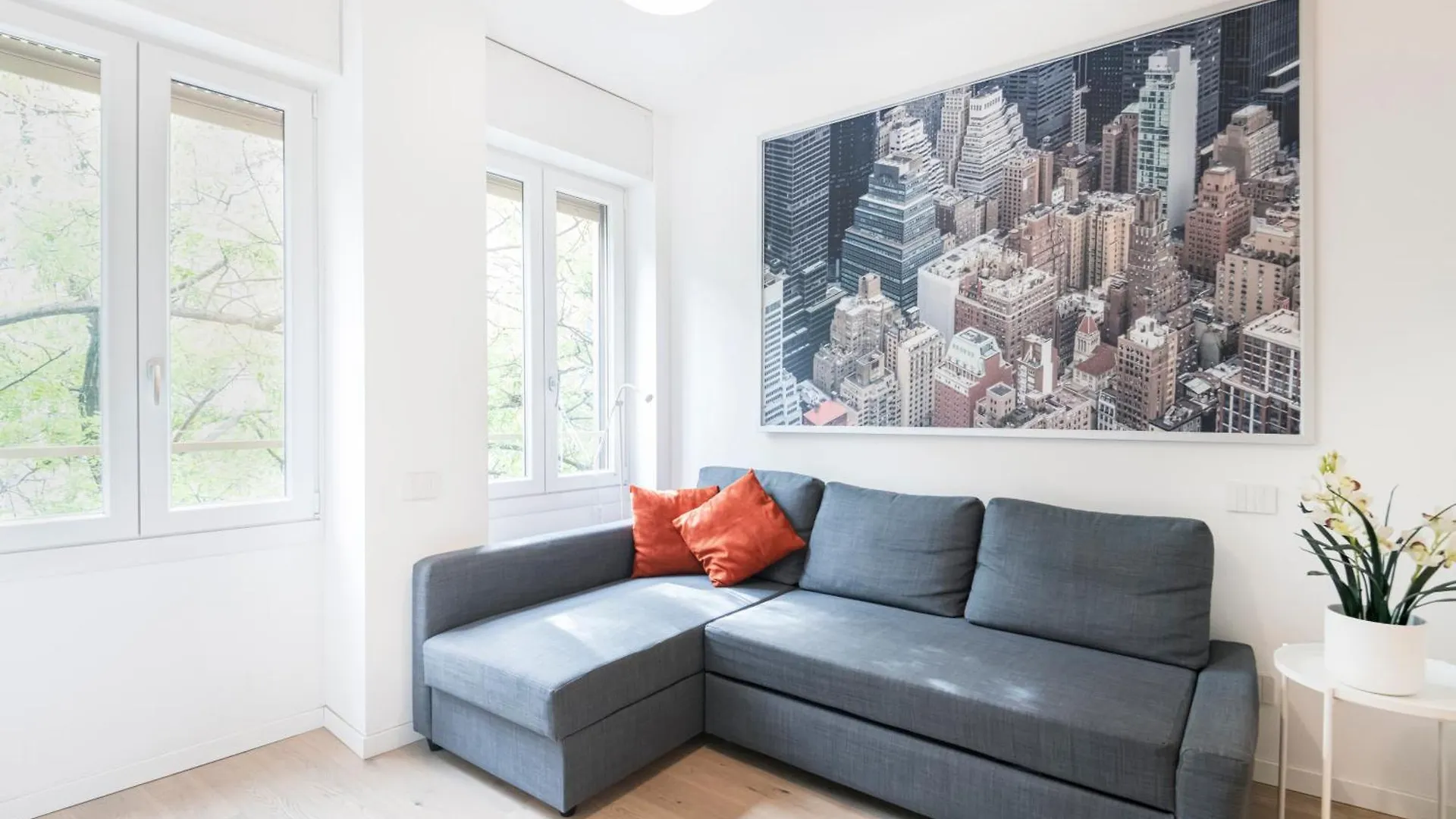 New Apartment In Cinque Giornate By Easylife Milánó